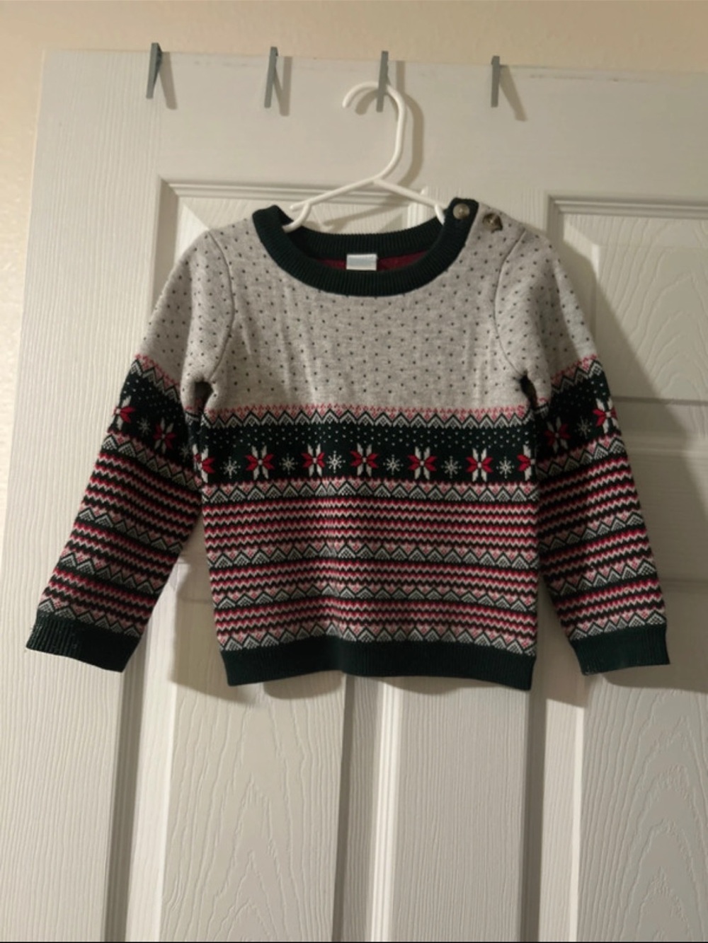 Edgehill Collection Fair Isle Crewneck Sweater in Gray, Pink & Green